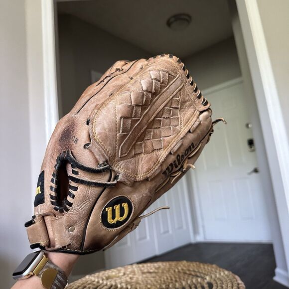 Wilson A1760 14'' Limited Edition Team Series Baseball Glove - Picture 1 of 11
